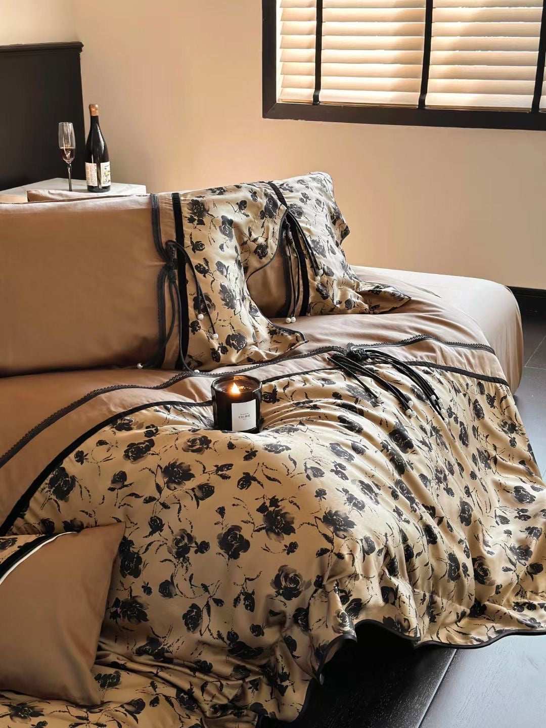 MIDNIGHT BLOSSOM ELEGANCE BEDDING SET