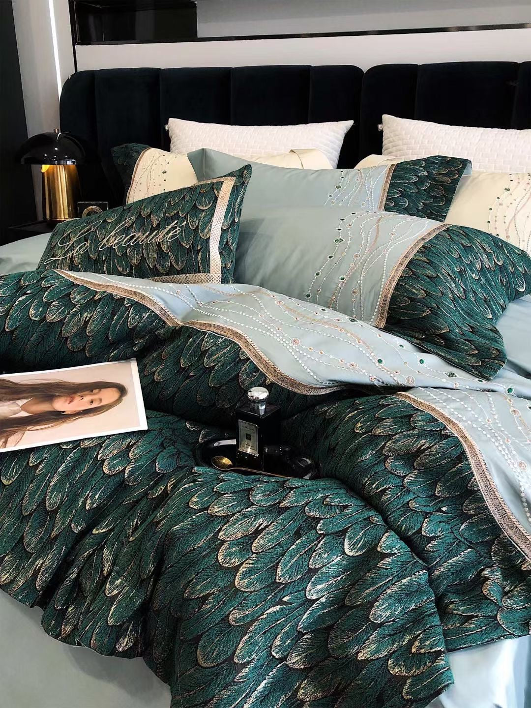 ROYAL PEACOCK BEDDING SET