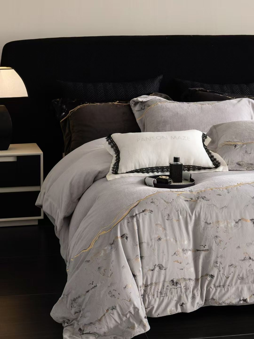 Marble Elegance Velvet Bedding Set