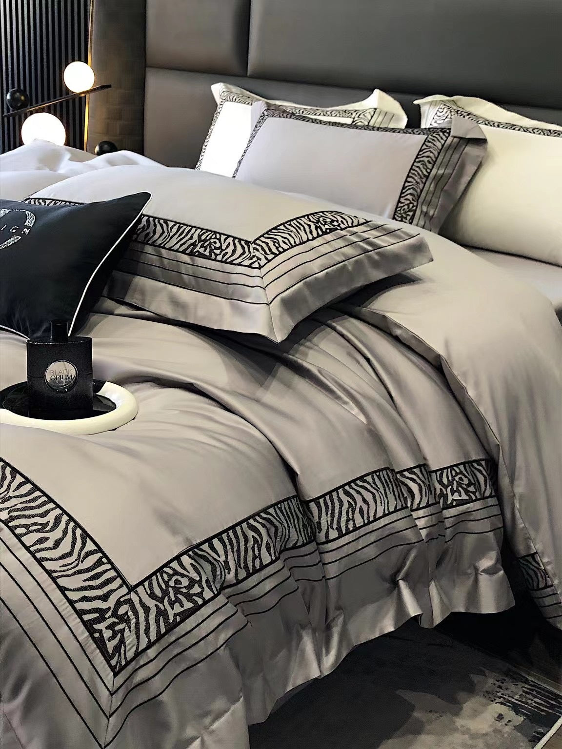 ZEBRA LUXE BEDDING SET