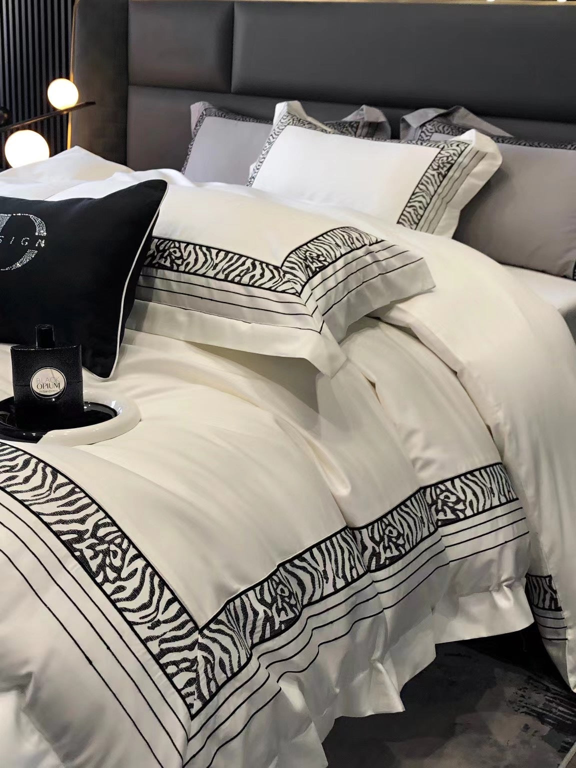 ZEBRA LUXE BEDDING SET