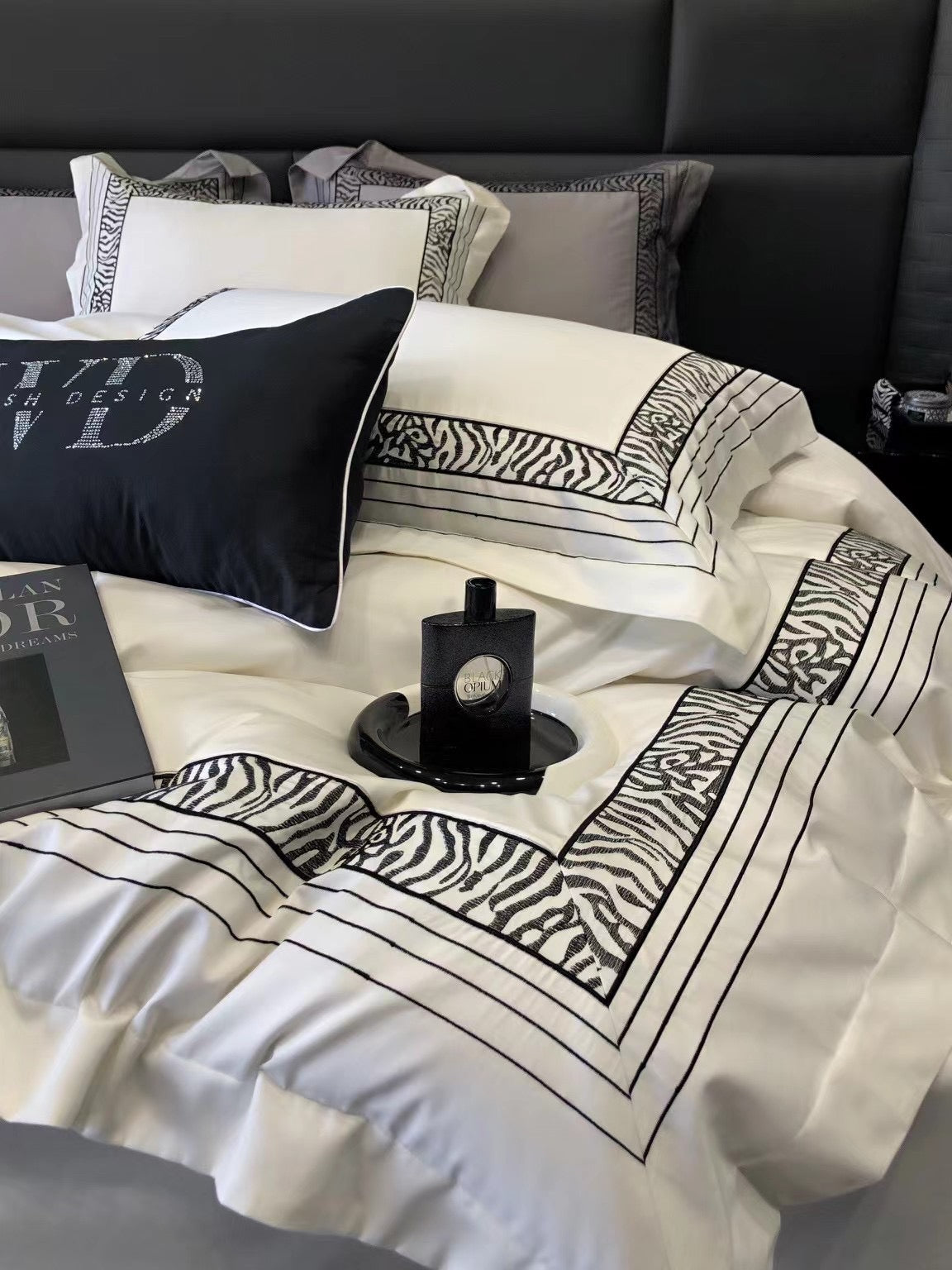 ZEBRA LUXE BEDDING SET